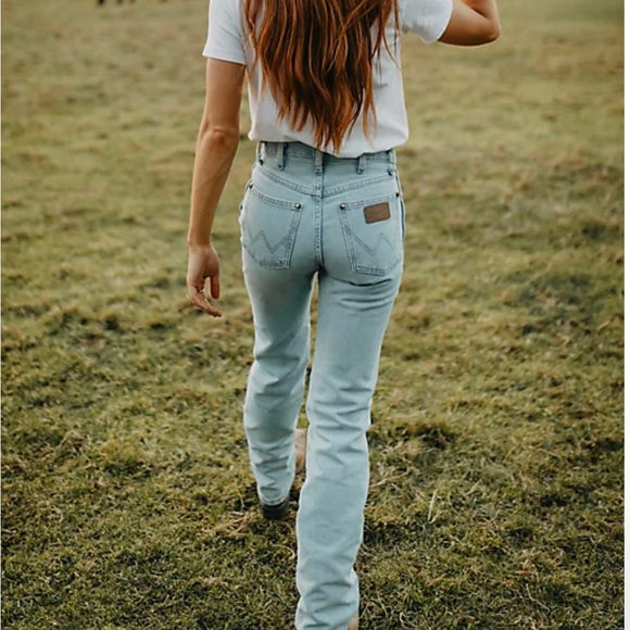 NWT Wrangler Cowboy Cut Jeans - Picture 2 of 8